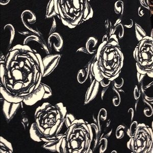 🌹LuLaRoe ROSE Cassie, Size XL, NWT🌹